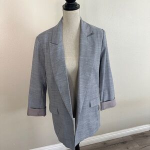 Chic Women's Gray Blazer